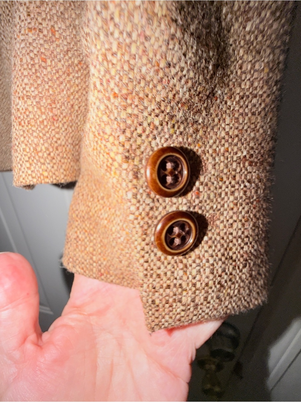 LOFT Women's Tan Tweed 75% Wool Blazer Jacket. Sz 8P - Picture 6 of 7